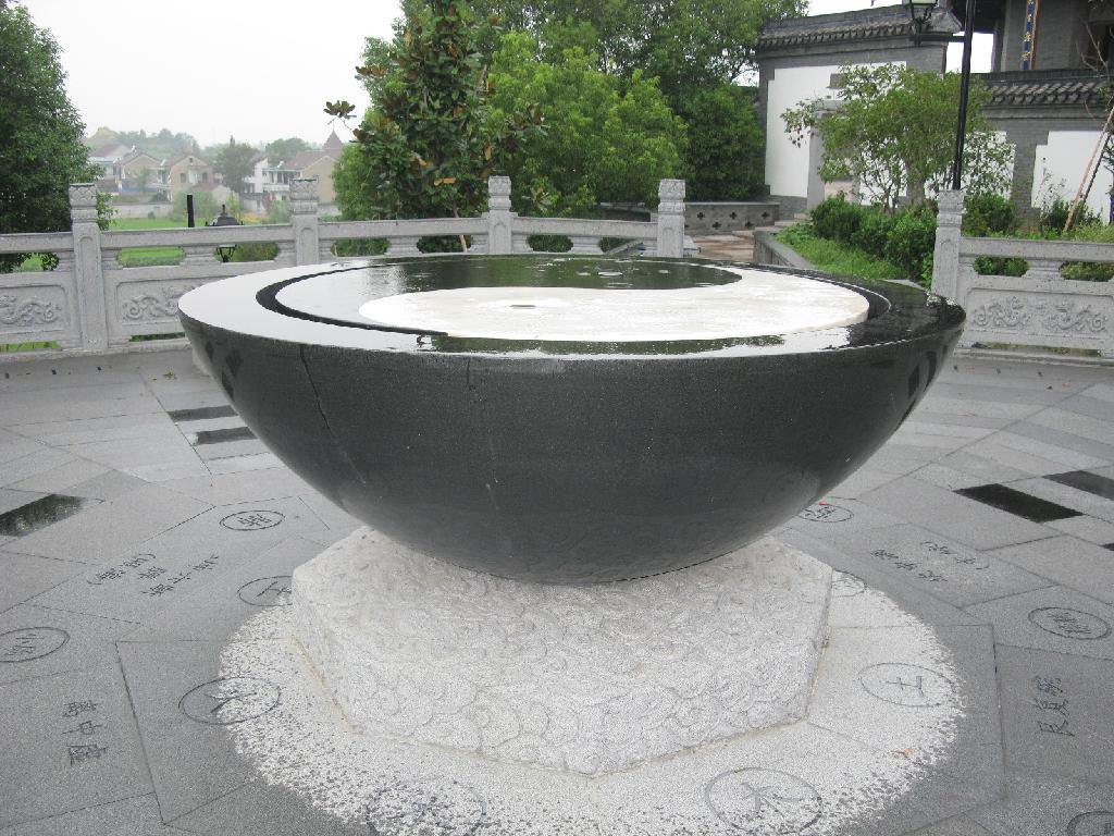 太极阴阳鱼.jpg