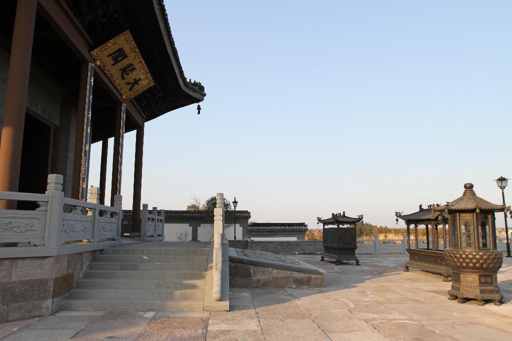 大悲阁广场.jpg